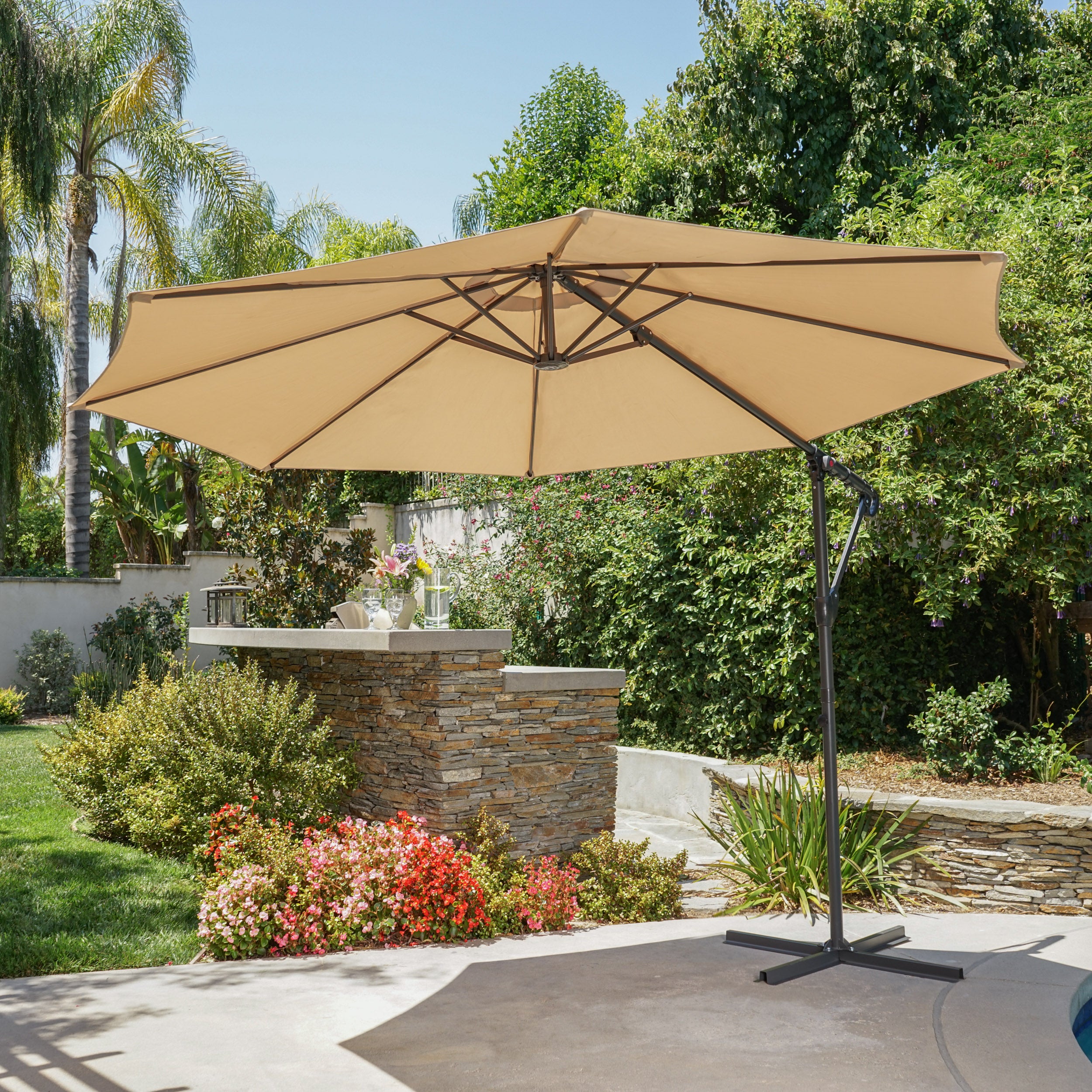 Sloane Outdoor Water Resistant Steel Frame Banana Sun Canopy