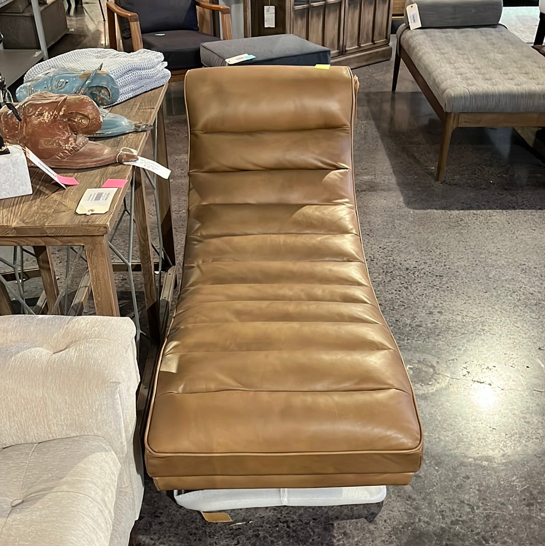 CALVIN CHAISE LOUNGER