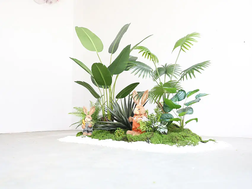 Traveler banana palm anchovy yucca apple leaf Persian fern PE ball white silk turf dark green straw rabbit artificial landscape