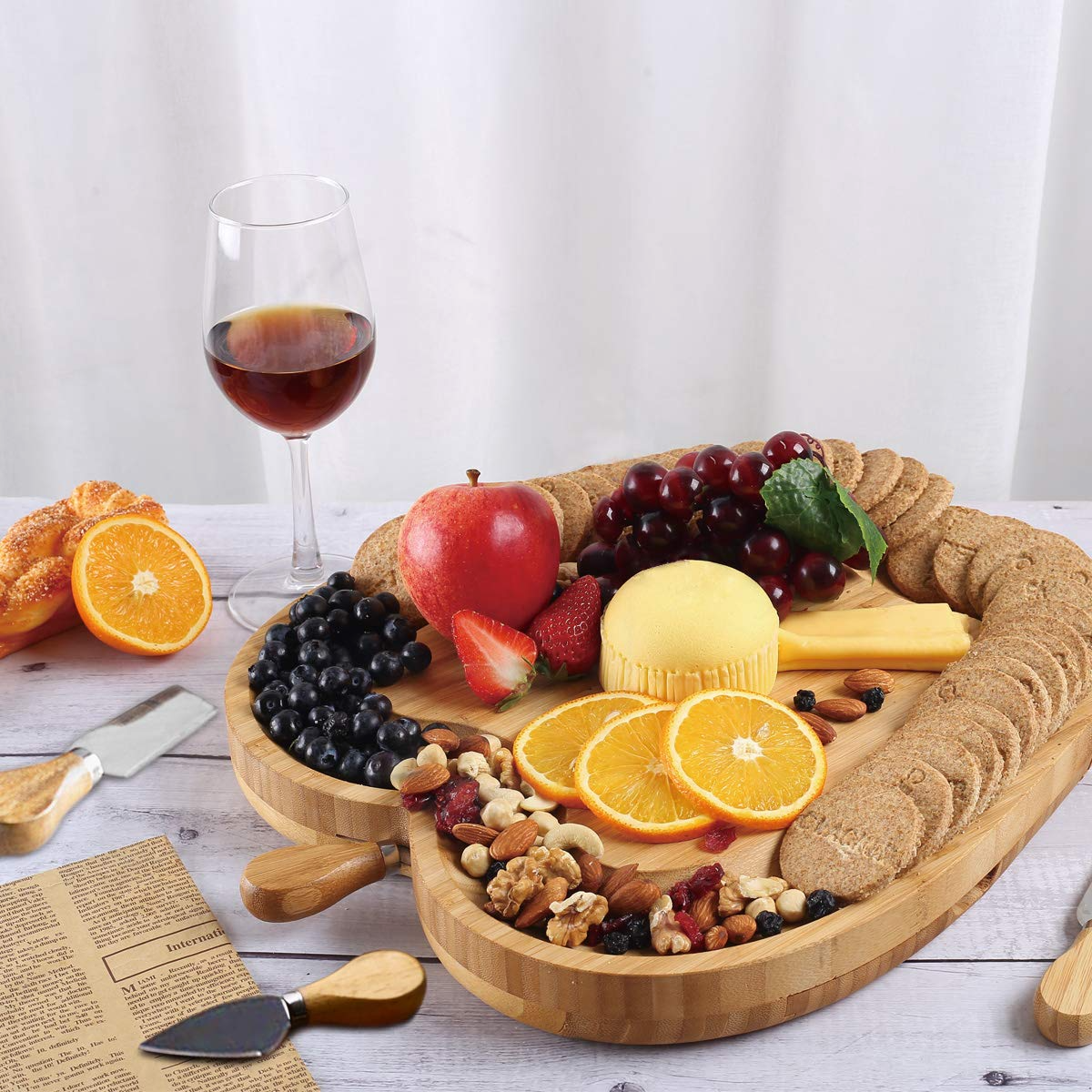 Rush To Sky Bamboo Cheese Board with Knives Set， 13-inch Brown Classic Charcuterie Board， Large Meat Cheese Serving Platter， Charcuterie Platter for Party Christmas