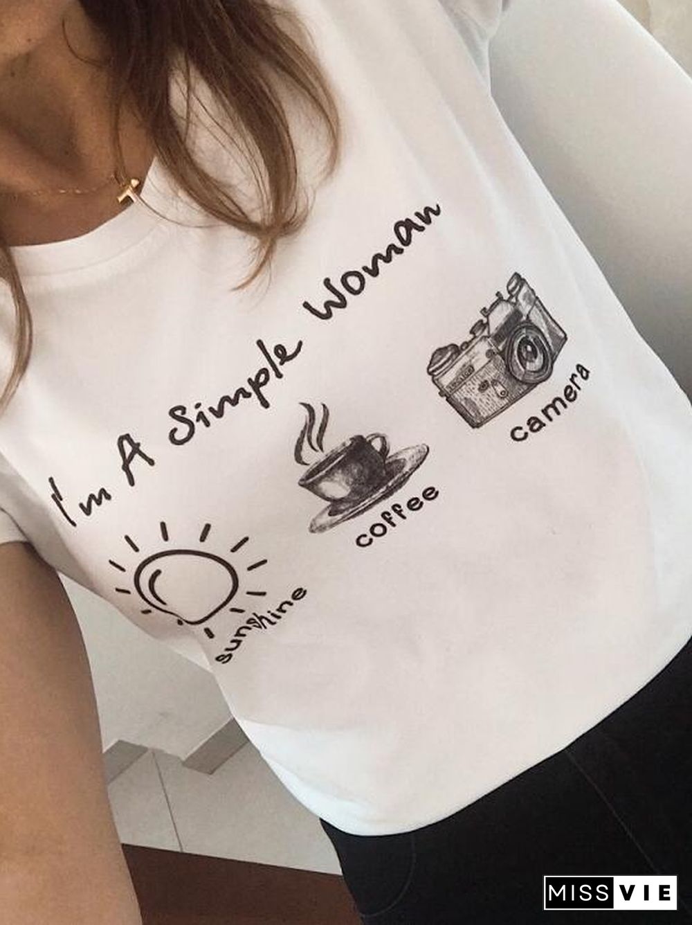 I'm A Simple Woman Sunshine CoffeeAnd Camera White Shirt Women's Crew-Neck T-Shirt Grunge Aesthetic Slogan Camiseta Tees Tops