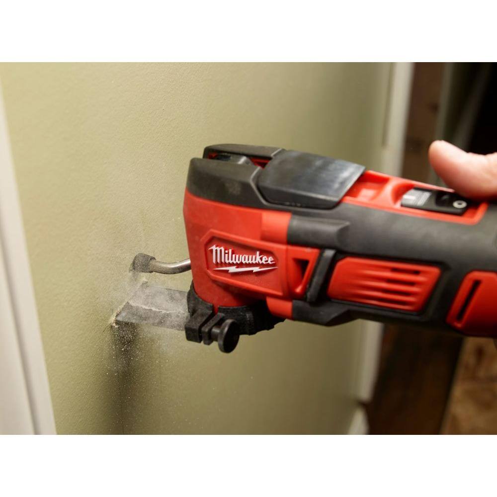 MW M18 18V Lithium-Ion Cordless Oscillating Multi-Tool with 3.0Ah Battery and Charger 2626-20-48-59-1835