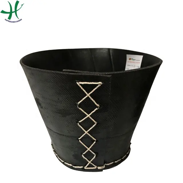 Round recycled rubber planters and plant pots with handles for easily carrying  wholesale products