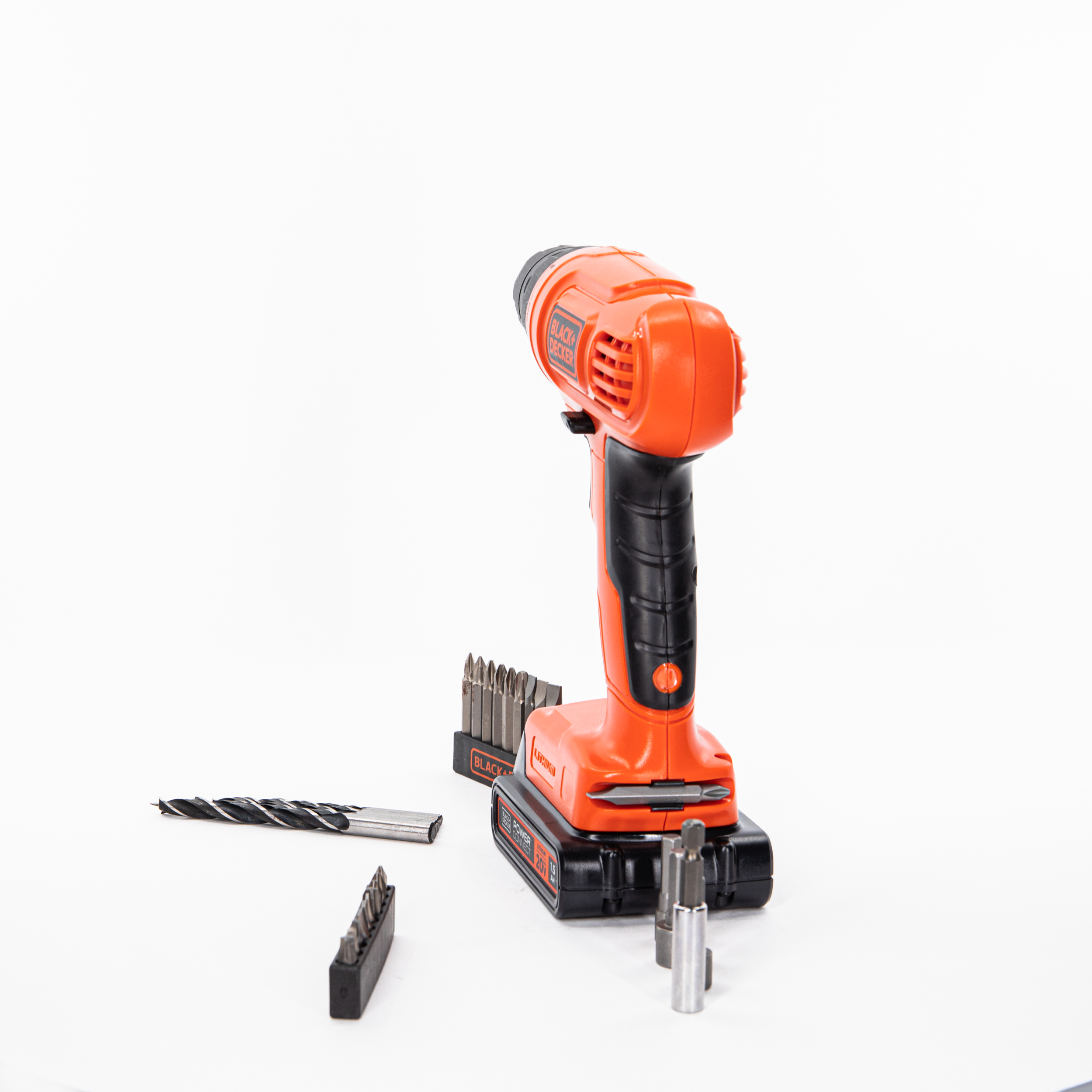 20V MAX* POWERCONNECT™ Cordless Drill/Driver + 30 Pc. Kit