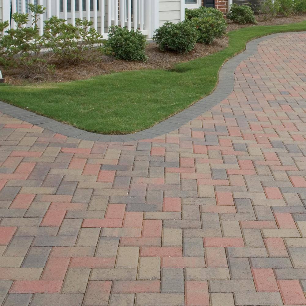 Pavestone Holland 7.87 in. L x 3.94 in. W x 2.36 in. H 60 mm Old Town Blend Concrete Paver (480 Pieces103 Sq FtPallet) 21799