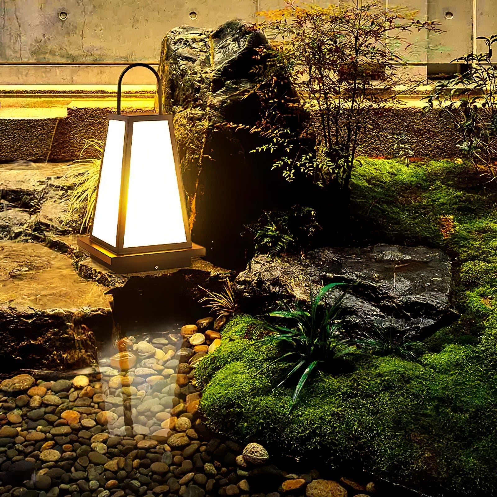 Roam Lantern Garden Outdoor Lamp