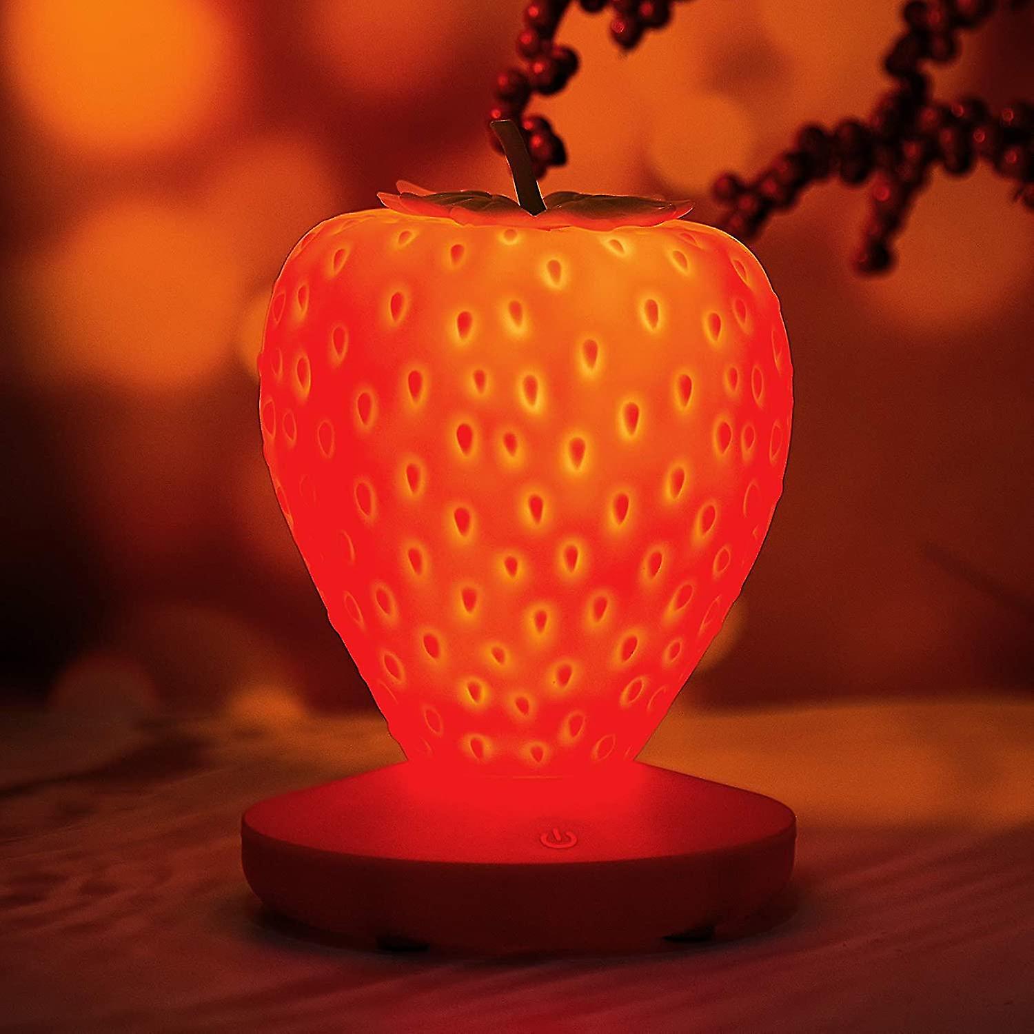 Strawberry Night Light， Cute Silicone Strawberry Lamp Nursery Led Cute Kids Night Light