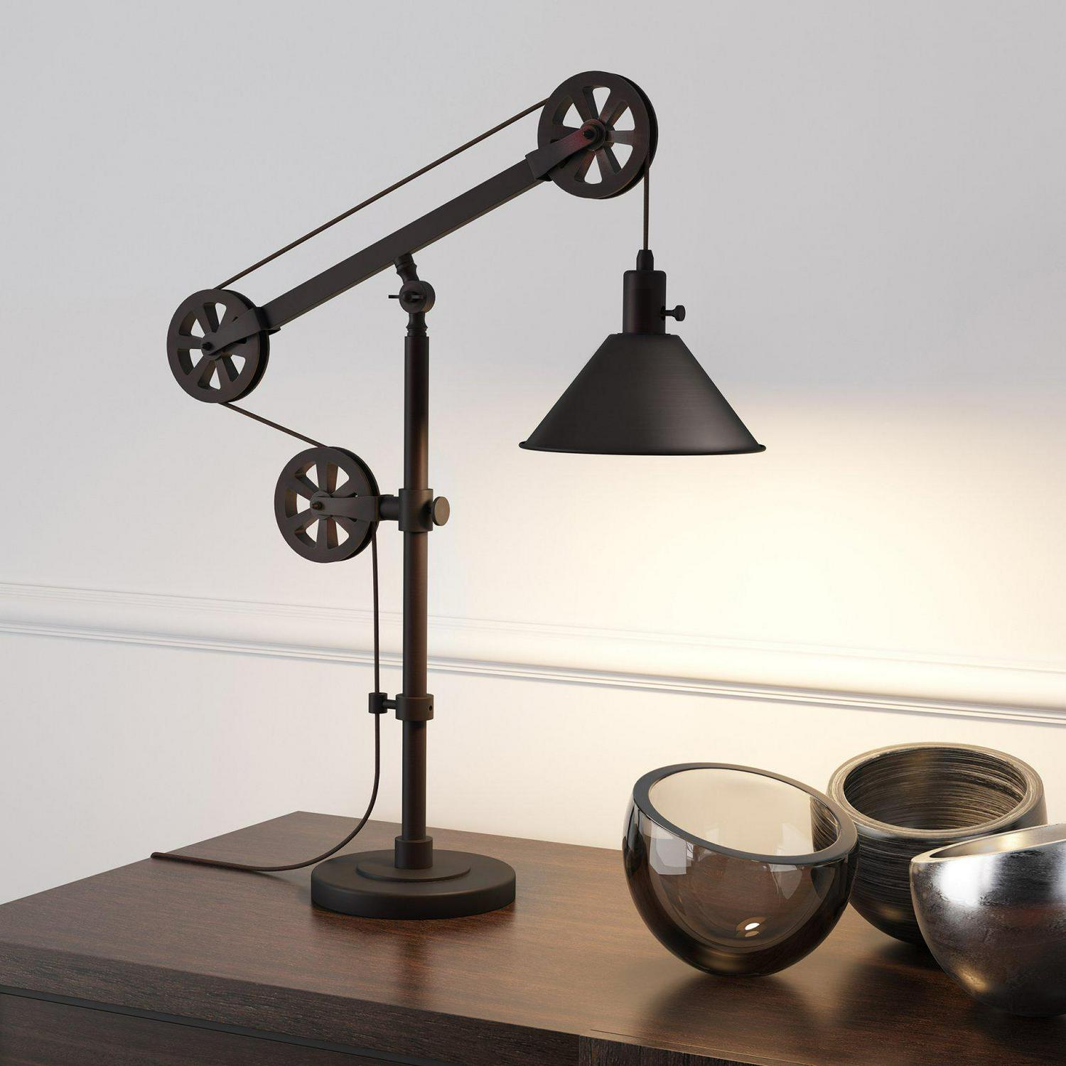 EvelynandZoe Traditional Metal Table Lamp with Pulley System