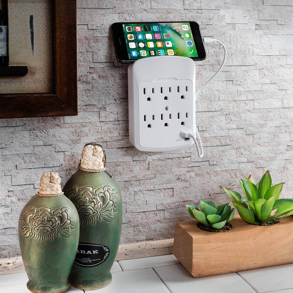 CyberPower 6-Outlet Surge Protector USB-A USB-C Wall Tap P600WUCHD