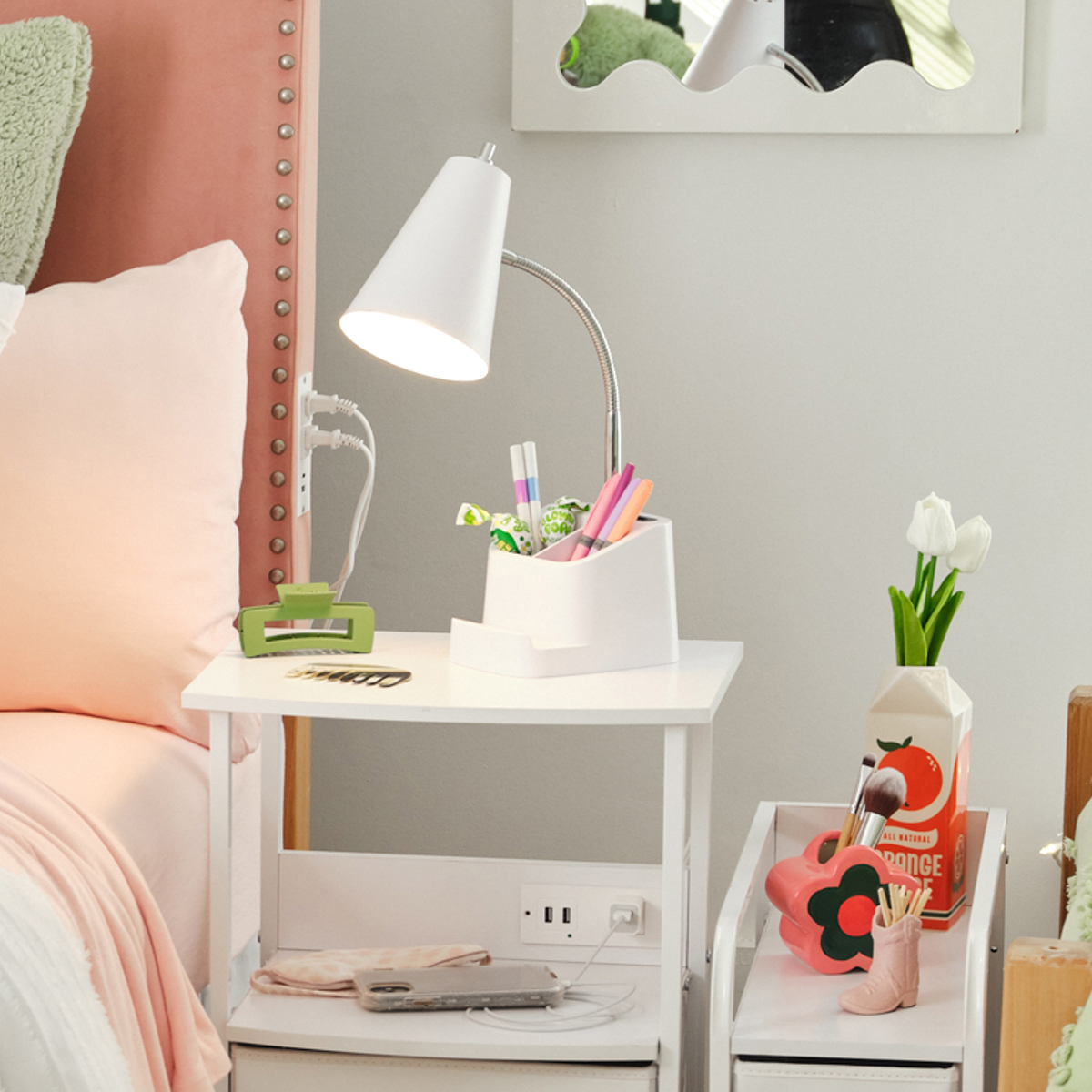 Dormify Charging Catchall Lamp