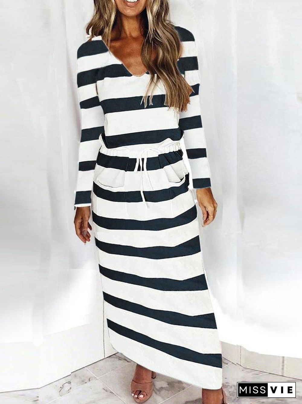 V-Neck Loose Striped Print Long-Sleeved Dress