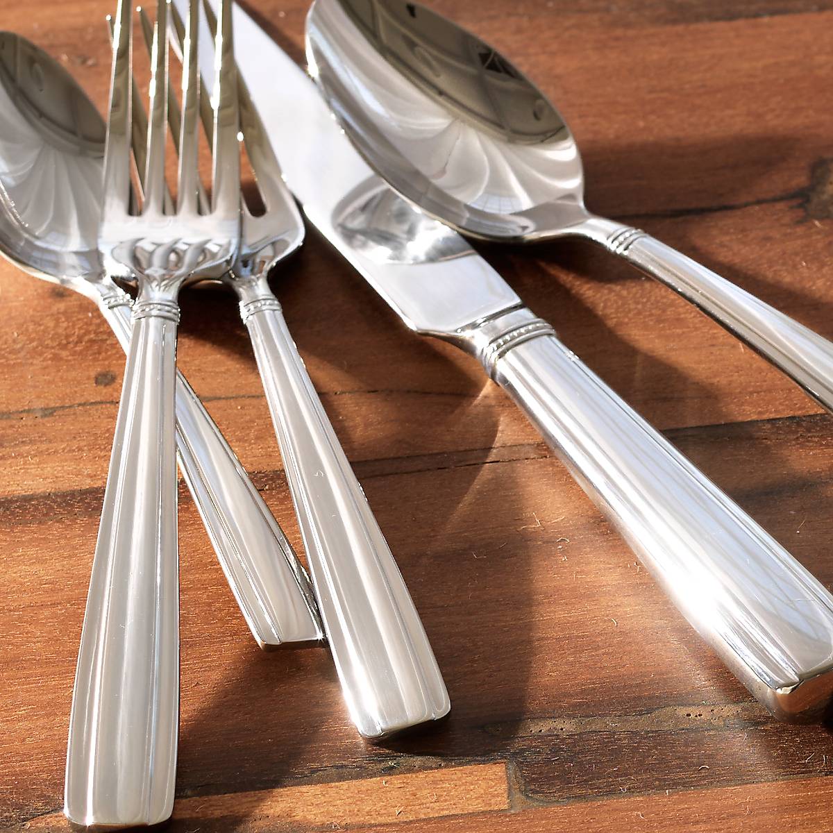 Crescendo II 65pc Flatware Set