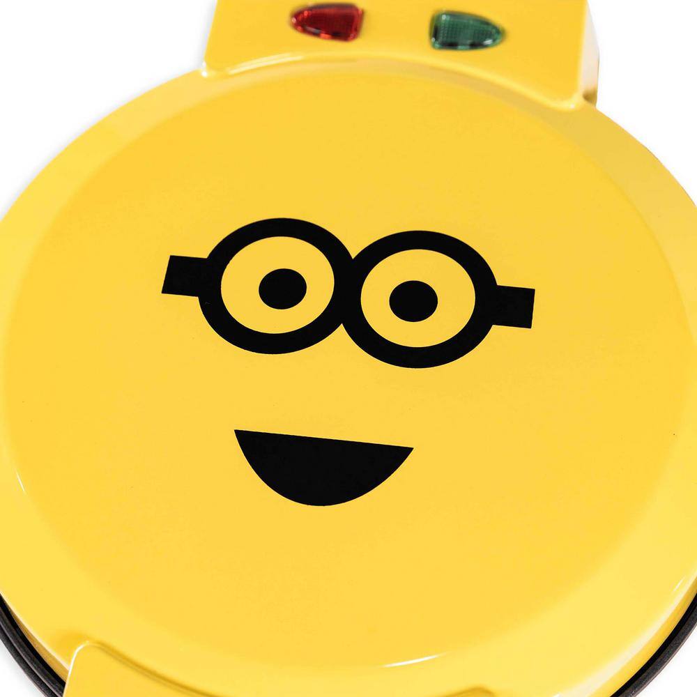 Uncanny Brands Yellow 900-Watt Minions 'Kevin' Round American Waffle Maker WM1-DES-KEV