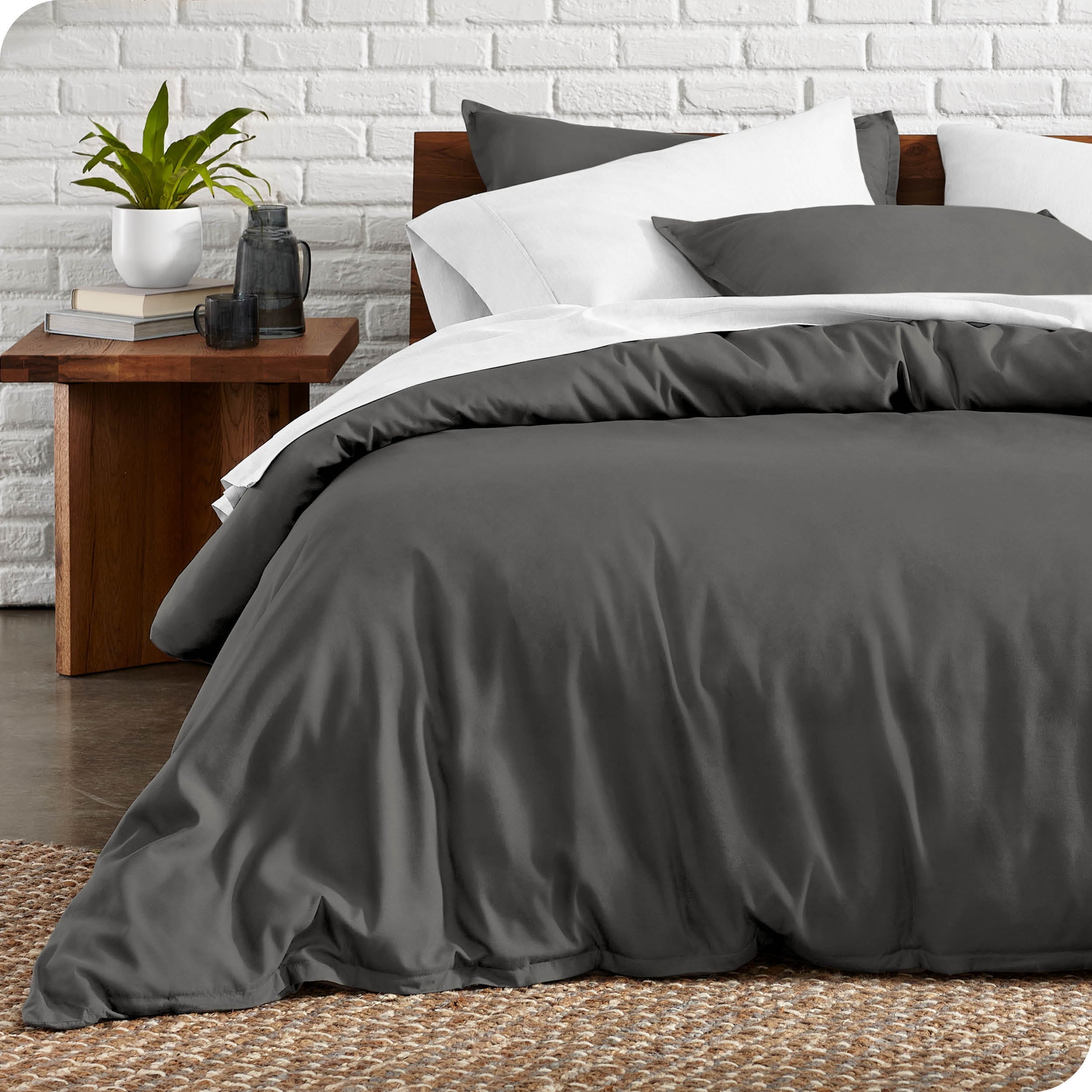 Bare Home Luxury Duvet Cover and Sham Set， Ultra-Soft Microfiber， Queen， Gray， 3-Pieces