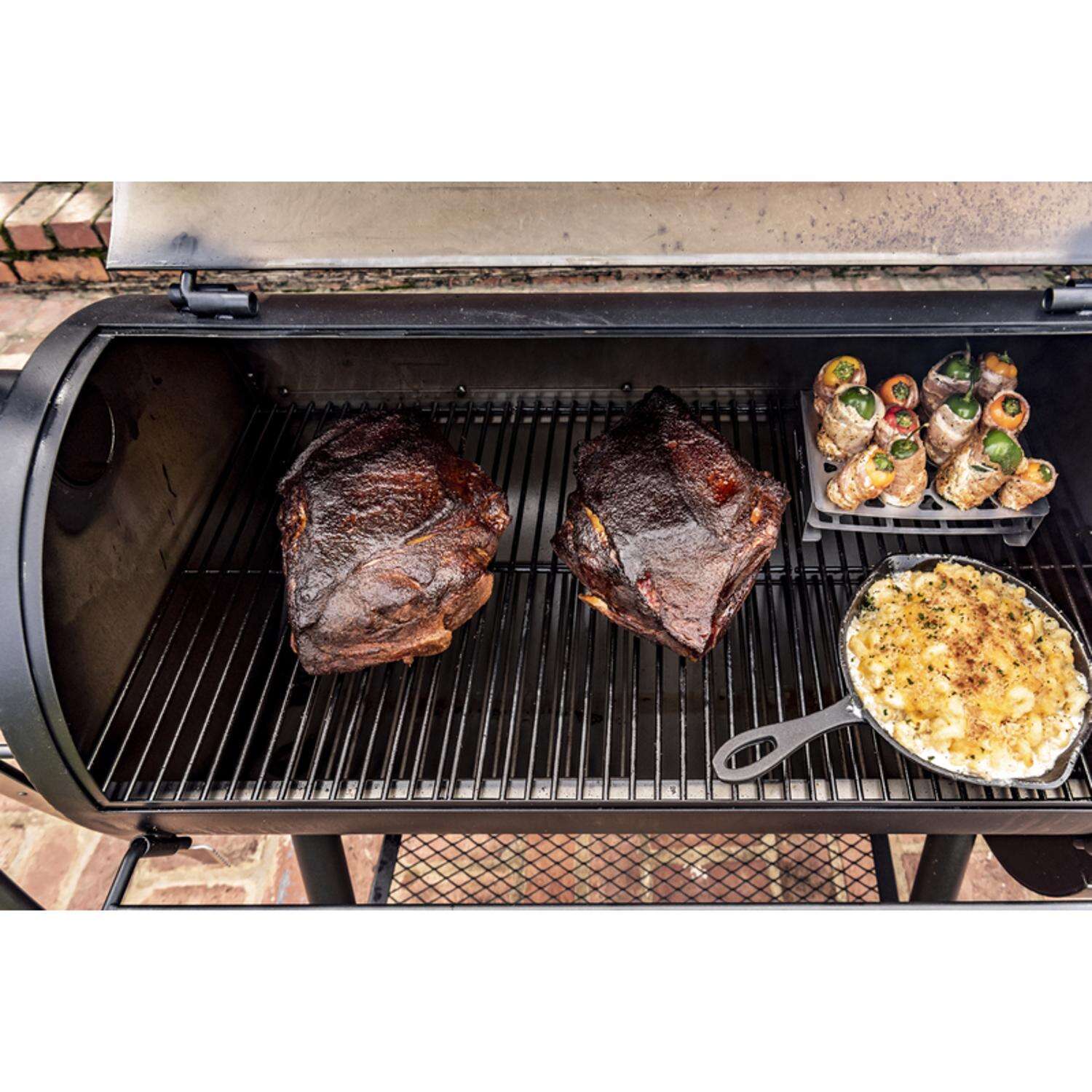 Oklahoma Joes Highland Offset Charcoal Offset Smoker Black