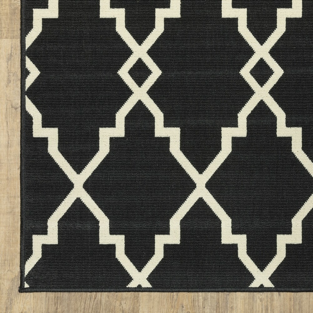 Style Haven Marianna Ornate Lattice Black/ Off White Loop Pile Indoor Outdoor Area Rug