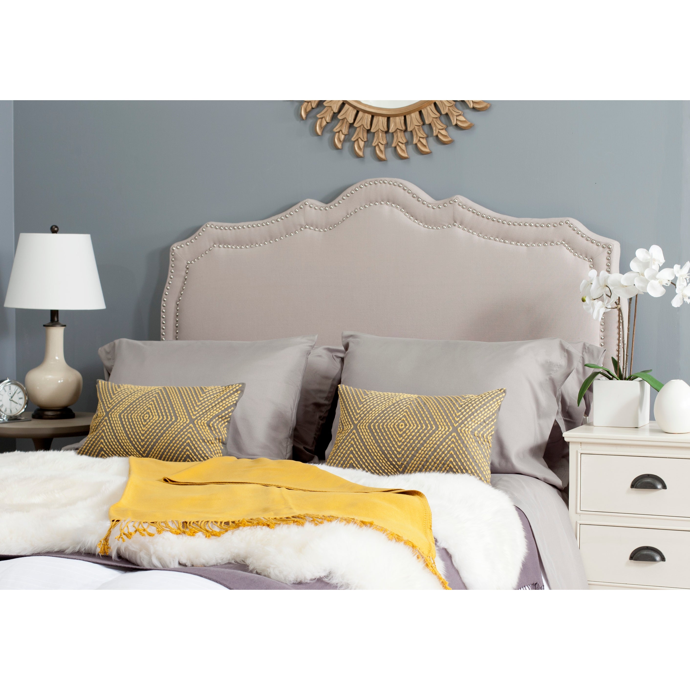 SAFAVIEH Skyler Taupe Linen Upholstered Headboard - Silver Nailhead (King) - - 11582402