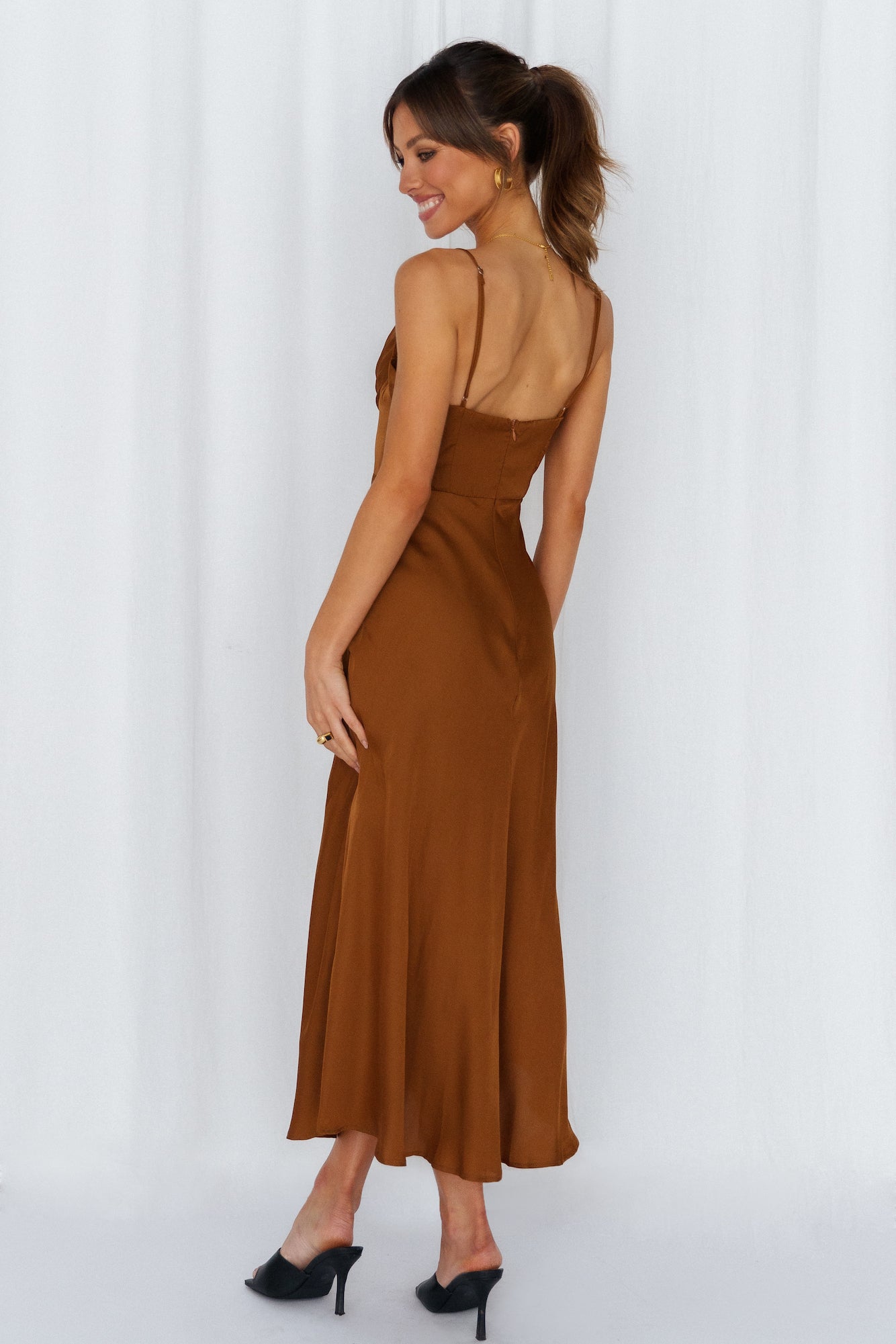 No Missing Kisses Midi Dress Chocolate