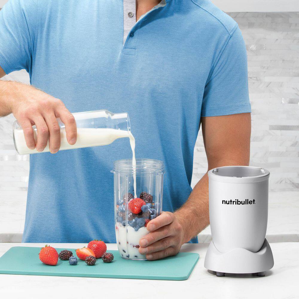 NutriBullet 32 oz. Single Speed All Matte White Pro Single Serve Blender (900W) NB9-1301AW