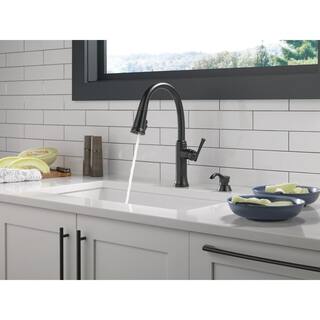 Delta Eldridge Single Handle Pull Down Sprayer Kitchen Faucet with ShieldSpray in Matte Black 19842Z-BLSD-DST