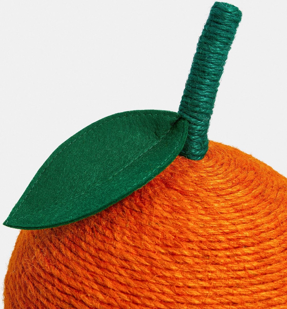 VETRESKA Tangerine Scratching Ball Cat Toy