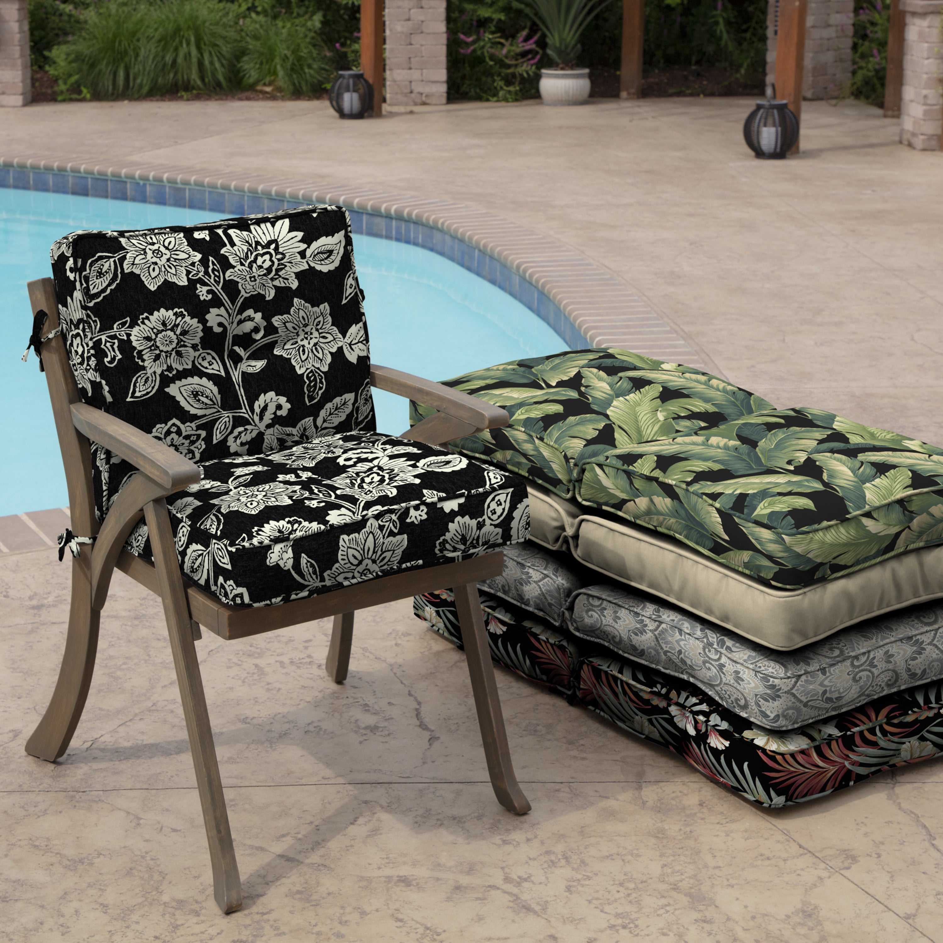 Arden Selections PolyFill Outdoor Chair Cushion 20 x 21， Ashland Black Jacobean