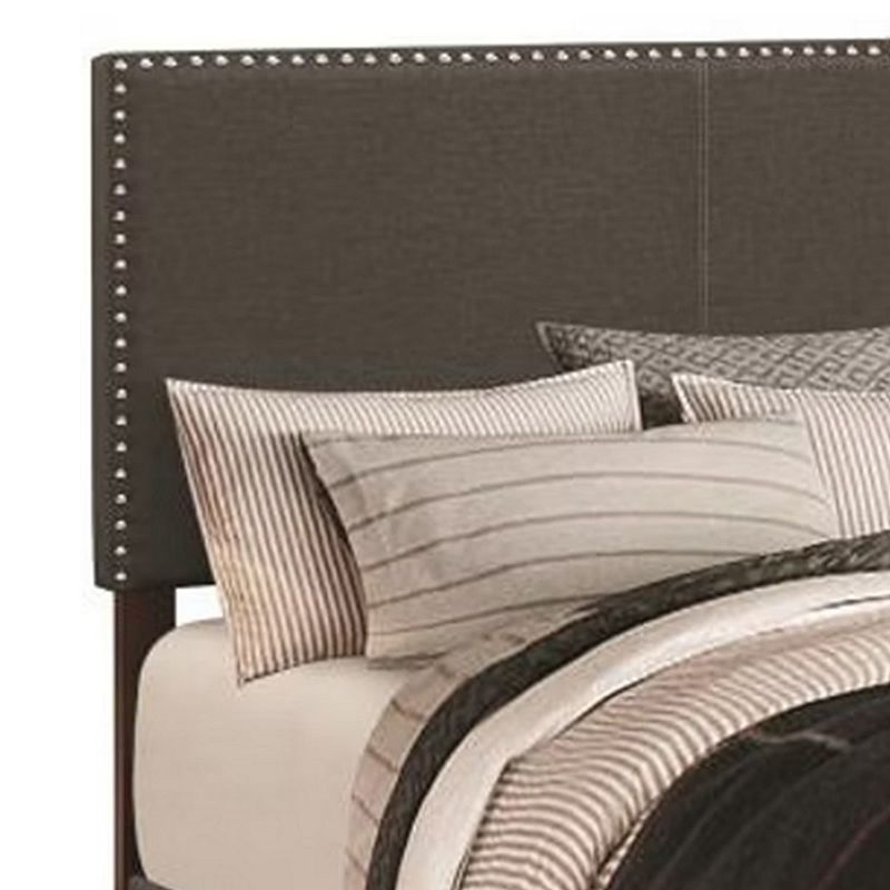 Fabric Upholstered Queen Size Platform Bed with Nail Head Trim， Charcoal Gray