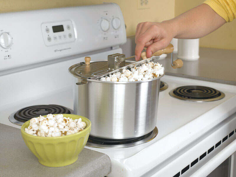 Whirley Pop Aluminum Stove Top Popcorn Popper 16.5 in. 6 qt Silver