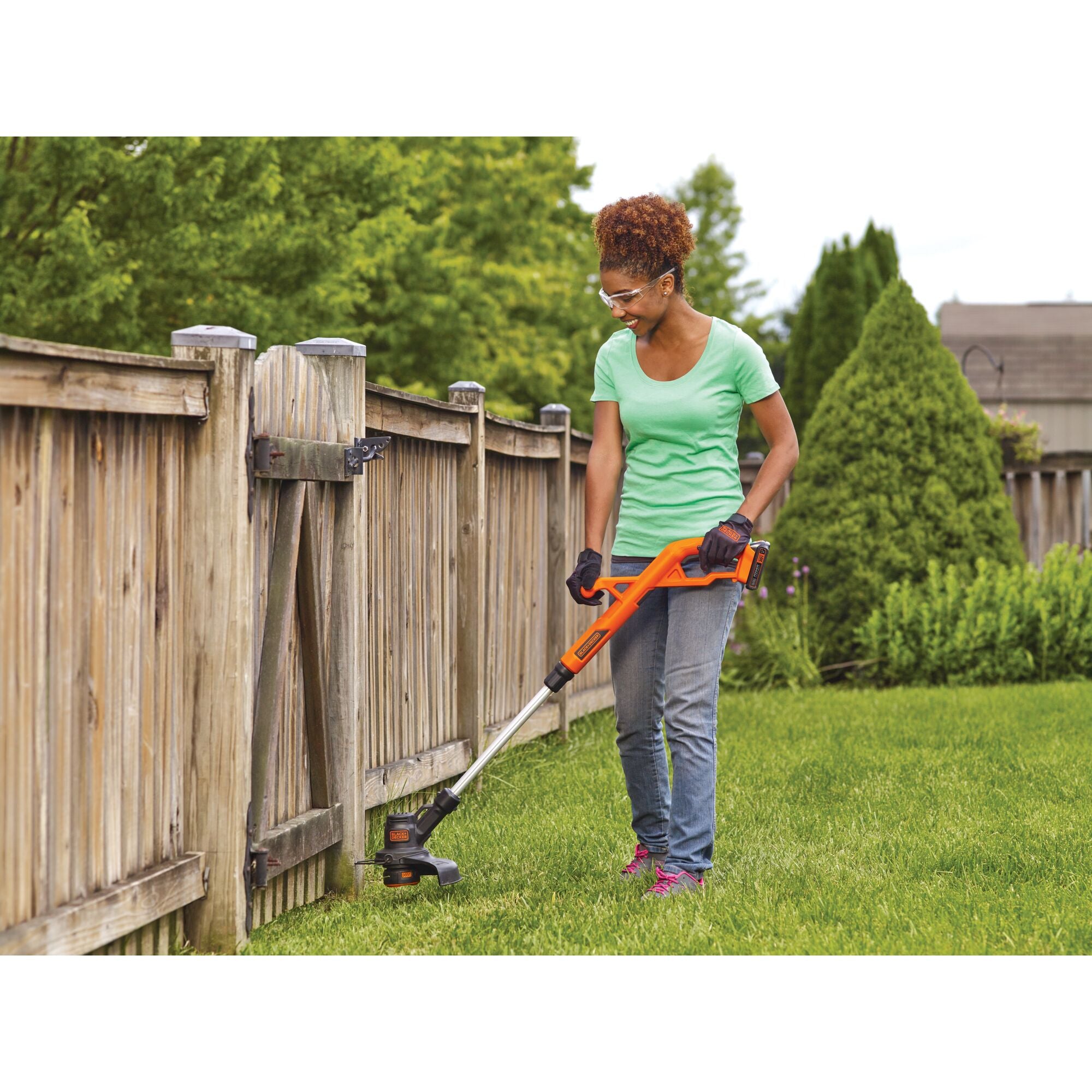 20V MAX* String Trimmer/Edger Kit, 10-Inch