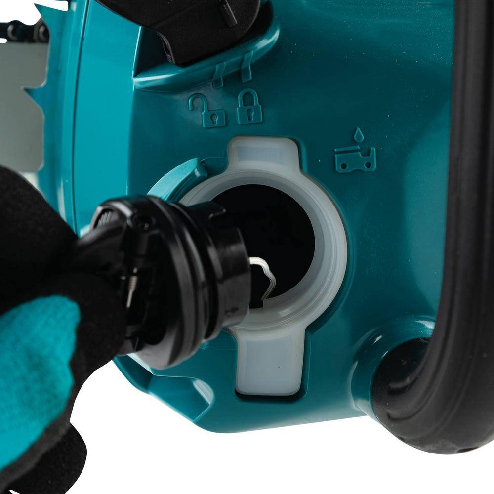 Makita XGT 14 in. 40V max Brushless Battery Top Handle Electric Chainsaw Kit (4.0Ah) GCU02M1