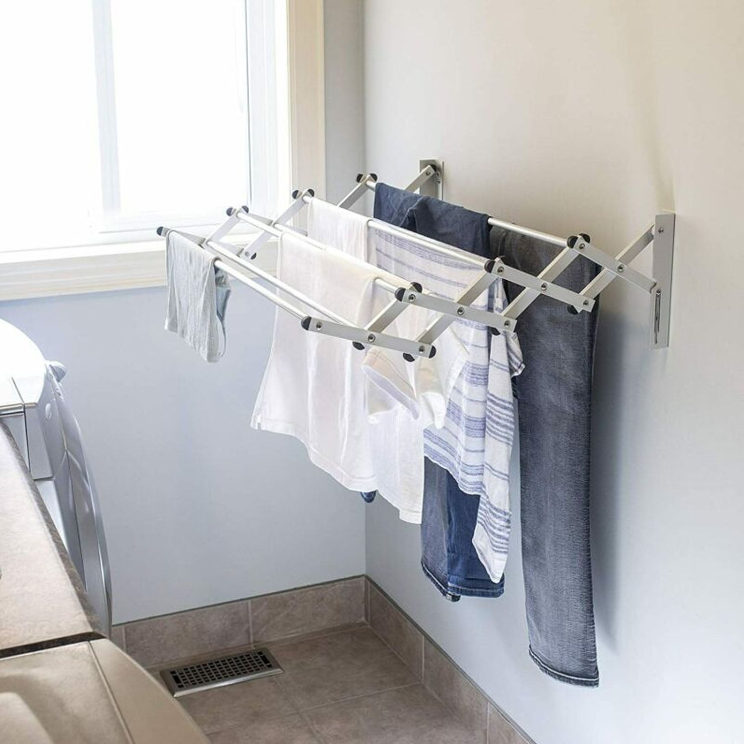 uyoyous Wall Mounted Expandable Clothes Drying Towel Rack Laundry Hanger Room