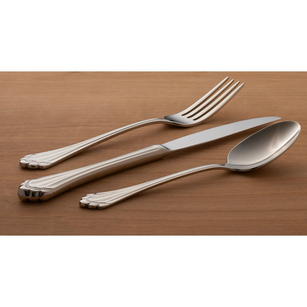 Marquette 5 Piece Fine Flatware Place Setting