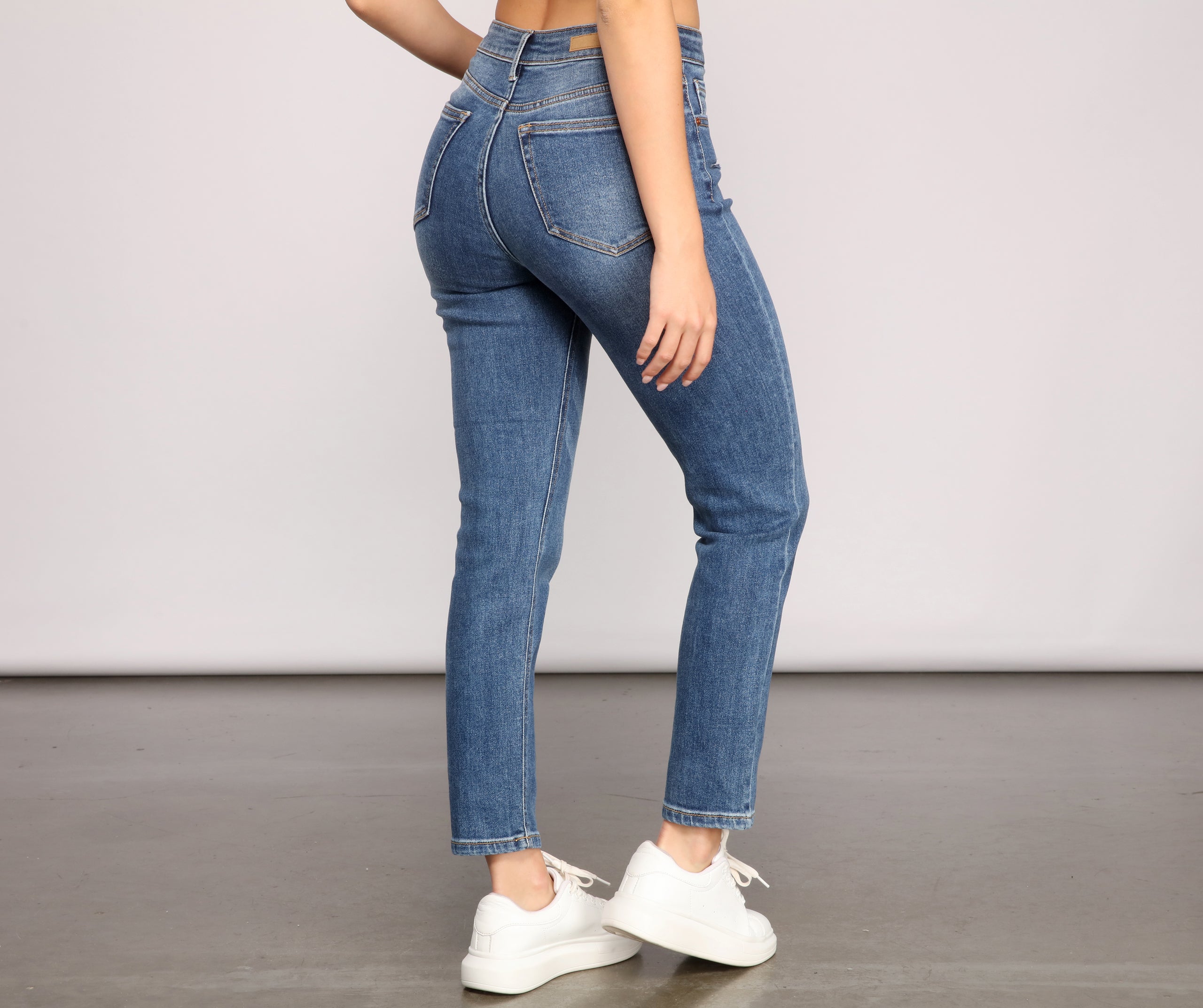 High Rise Basic Straight Leg Jeans