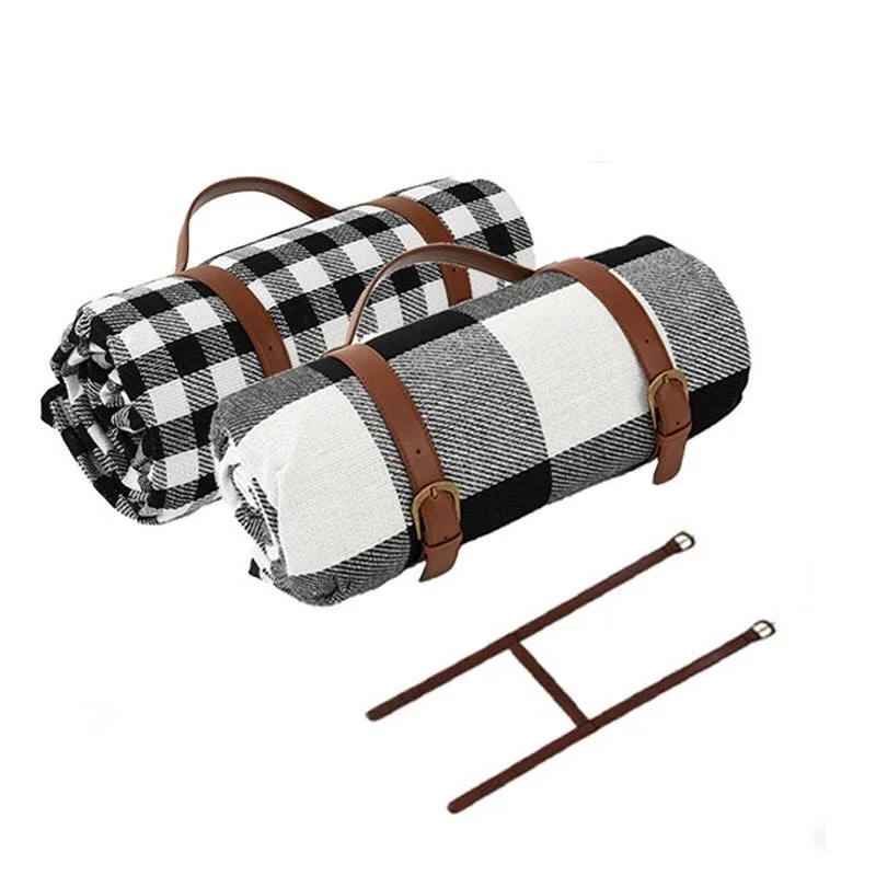 2023 Custom Extra Large Portable Plaid Picnic Blanket Outdoor Foldable Blankets with Waterproof Bottom Fabric