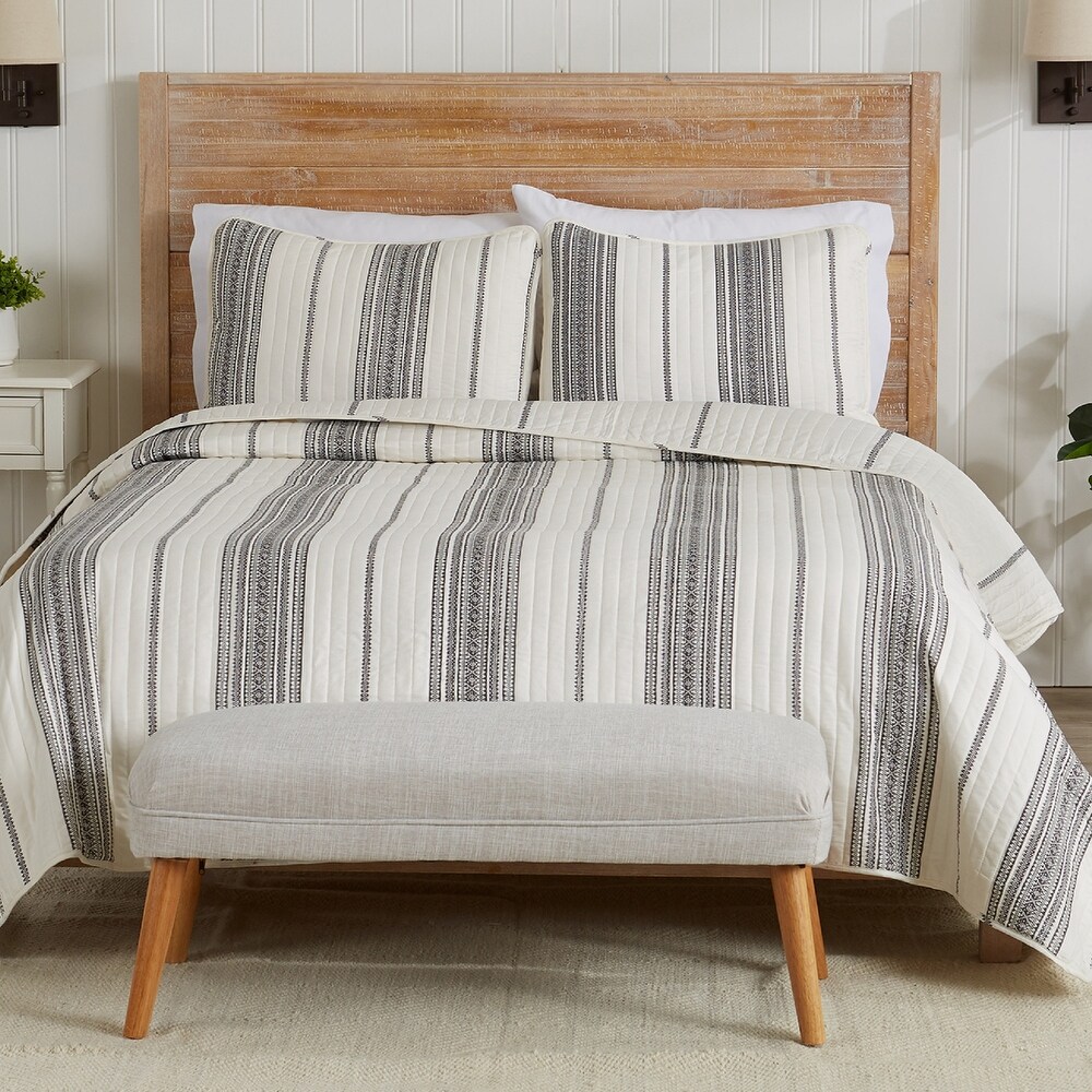 Luxurious Farmhouse Stripe Microfiber Quilt Set With Shams