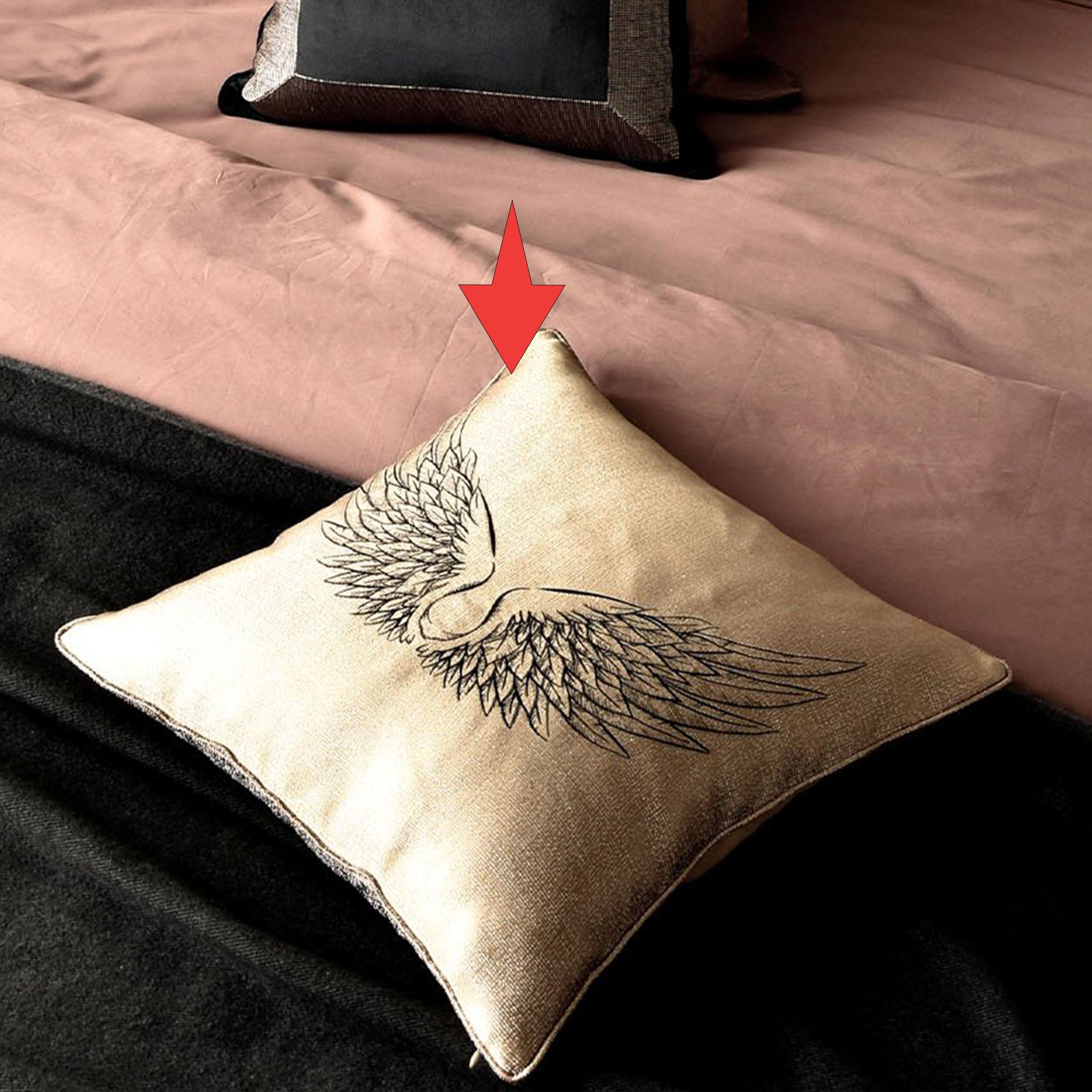 45X45 Cm Adele Embroidered Cushion Ecc-015