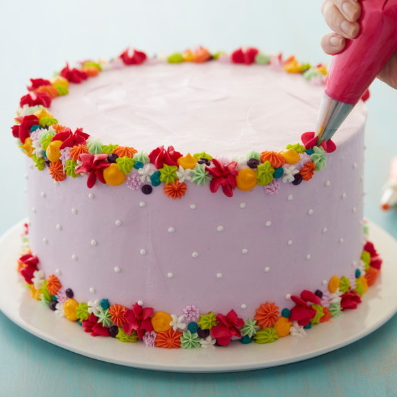 Wilton 2109 3127 Decorator Preferred Cake Decorati...