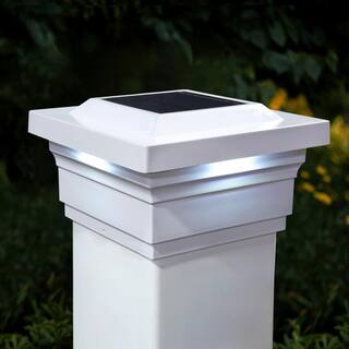 CLASSY CAPS Regal 4 in. x 4 in. Outdoor White Vinyl LED Solar Post Cap (2-Pack) SLO78W