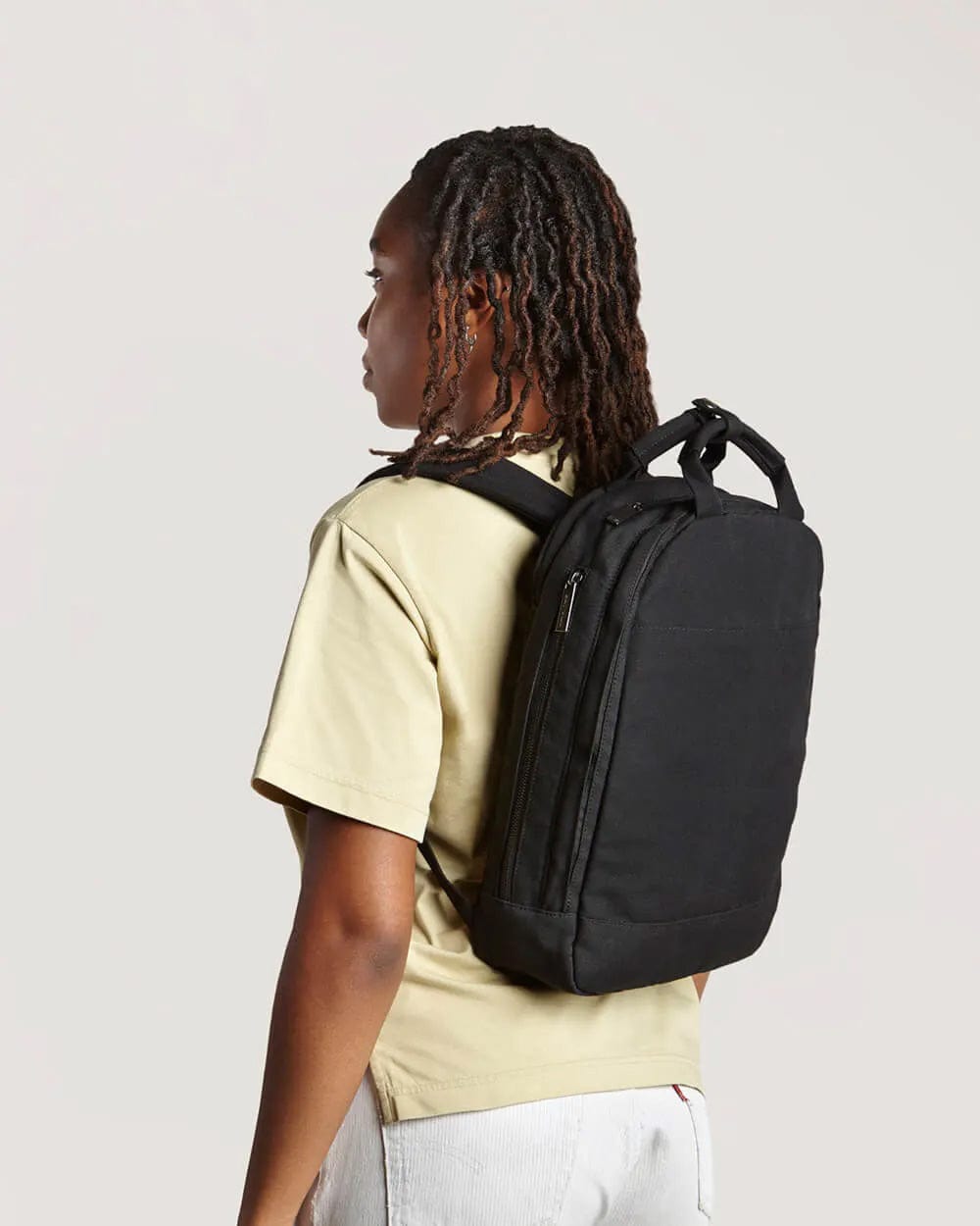 Day Owl Slim Backpack Pro