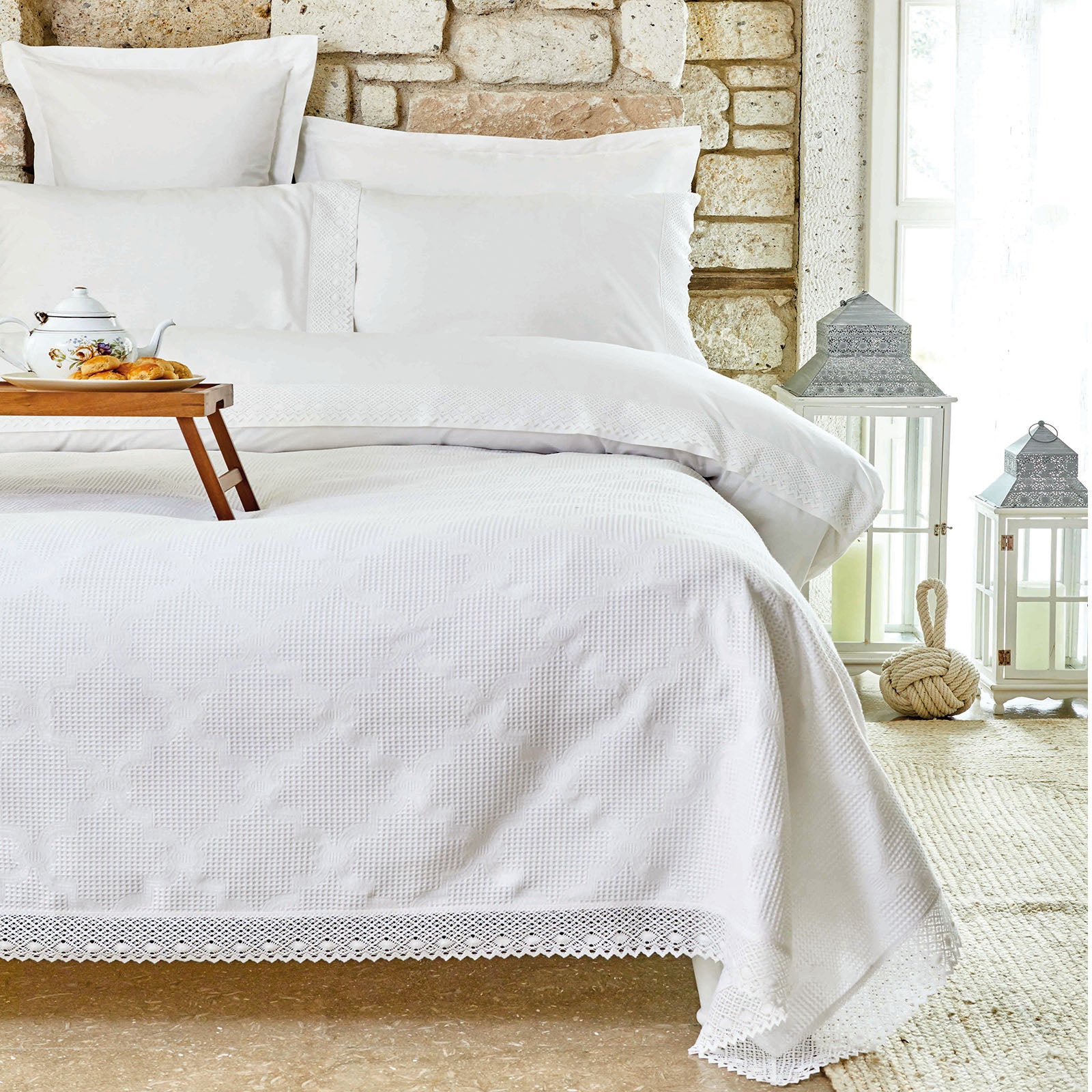 Olivia Beyaz   Bedding  Set 200.16.01.0244