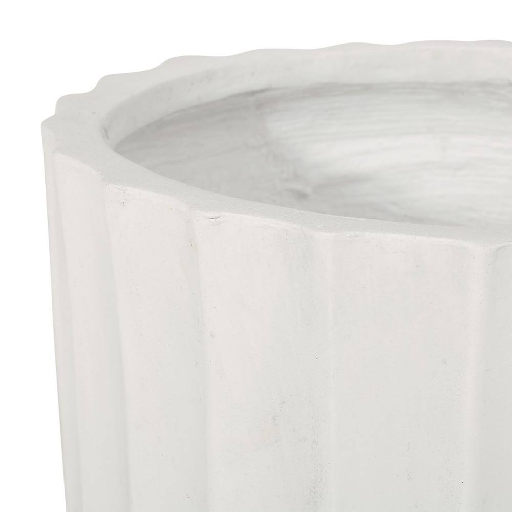 Noble House Gilmanton 12.5 in. and 10 in. Tall Antique White Lightweight Concrete Outdoor Planter Set (2-Packs) 107706