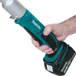 Makita 18V LXT Lithium-Ion 14 in. Cordless Angle Impact Driver Kit with (2) Batteries 3.0Ah Charger and Tool Bag XLT01