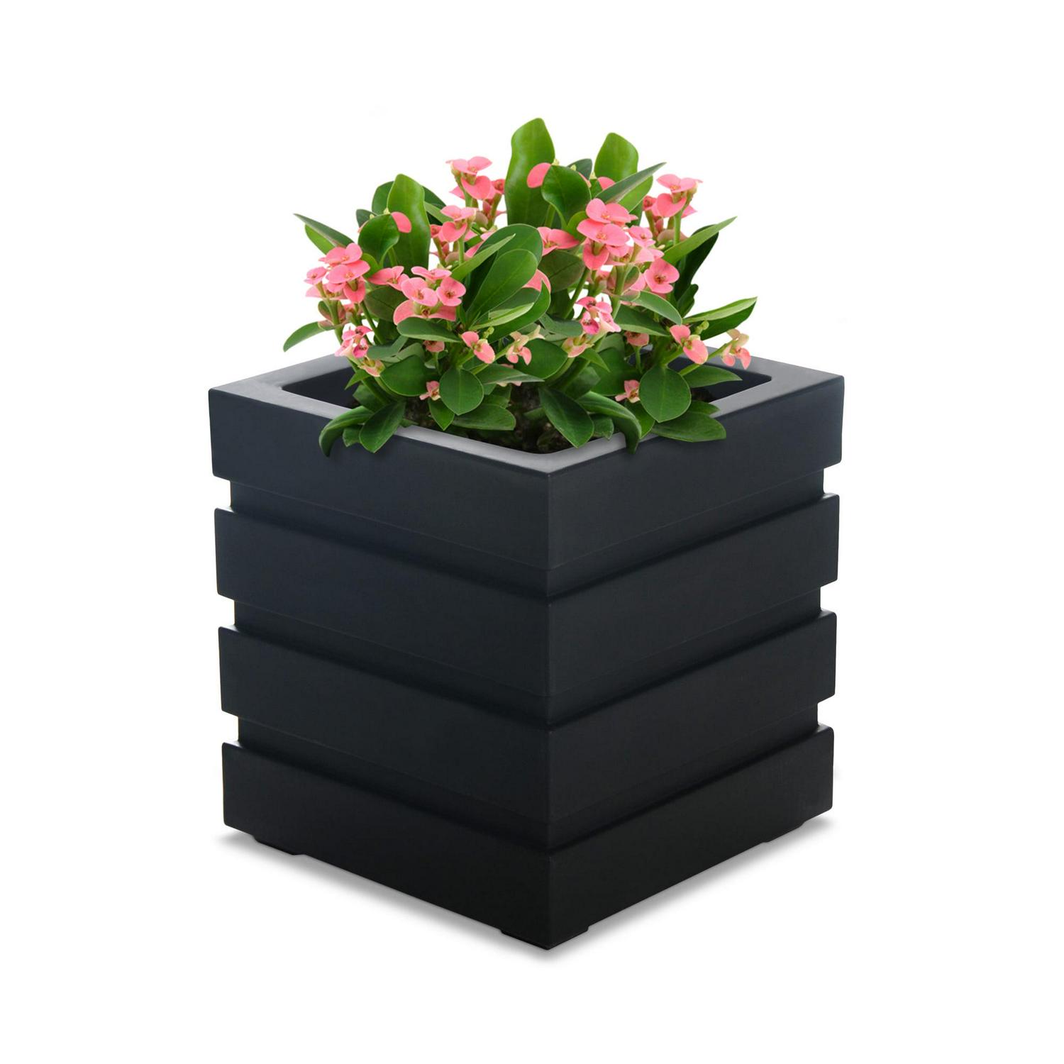 Mayne Freeport Patio Planter