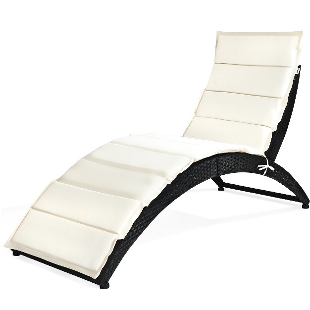 Tangkula Foldable Outdoor Patio Rattan Lounge Chair Reclining Chaise Chair