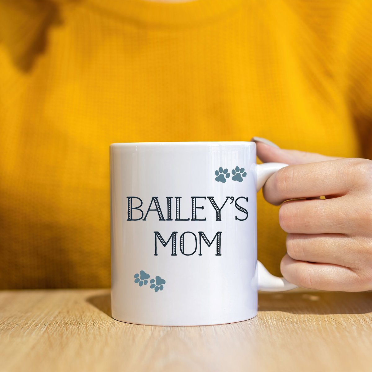 904 Custom Personalized Pawprint Dog Mom Mug， 11-oz