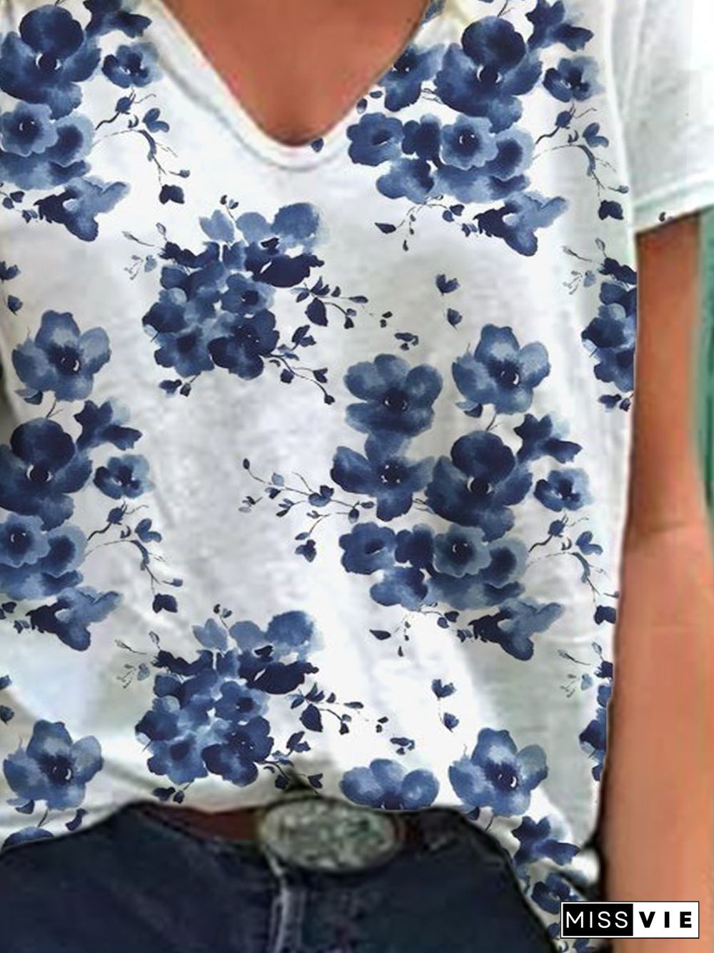 Short Sleeve V Neck Floral Casual T-shirt