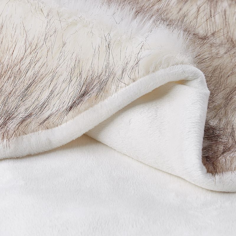 Portsmouth Home Wolf Faux Fur Throw Blanket