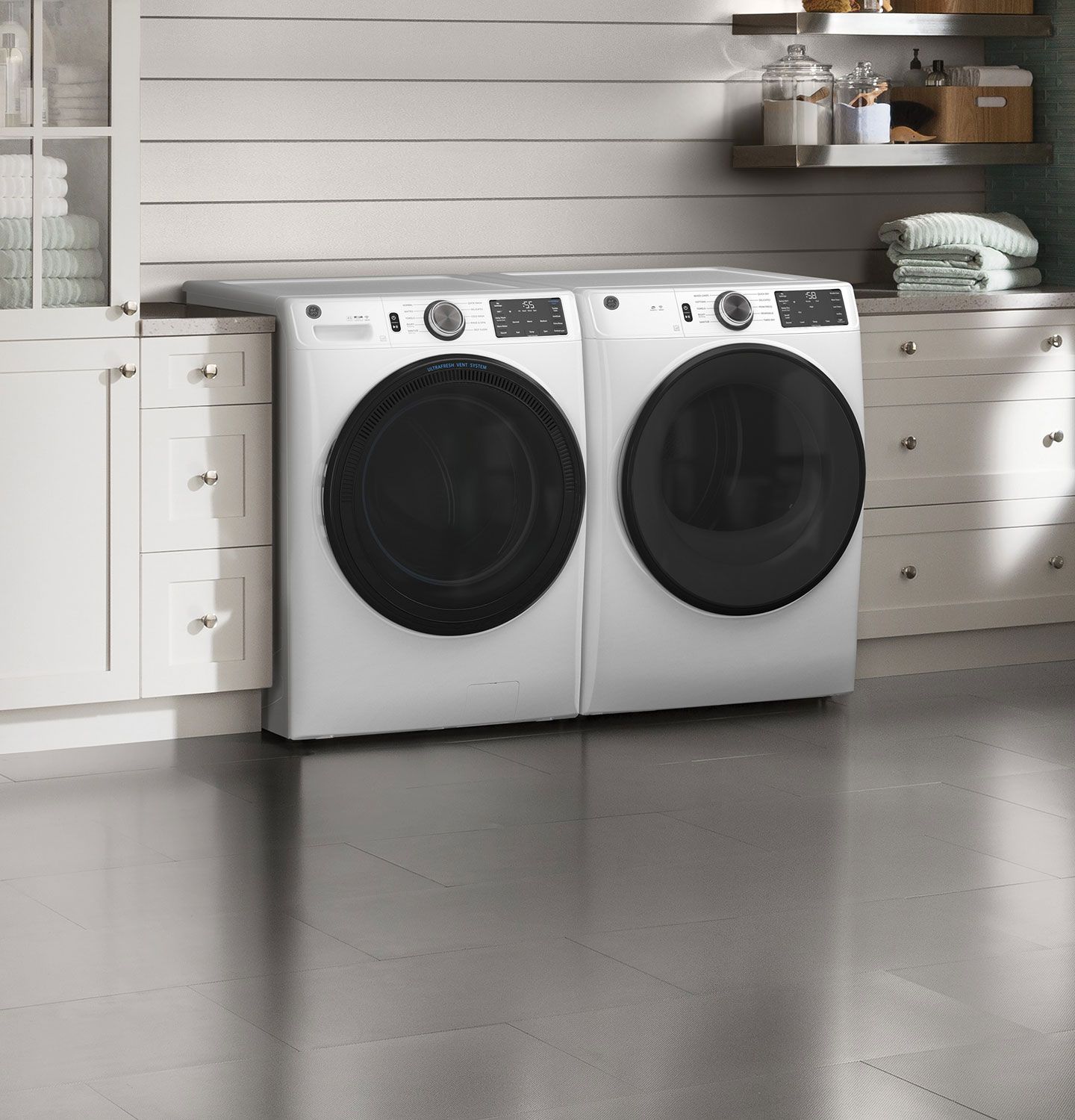 GE ADA 7.8 Cu. Ft. White Smart Front Load Gas Dryer With Sanitize Cycle