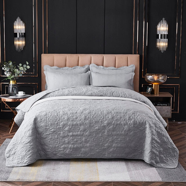 CloudNine Quilted Bed Set