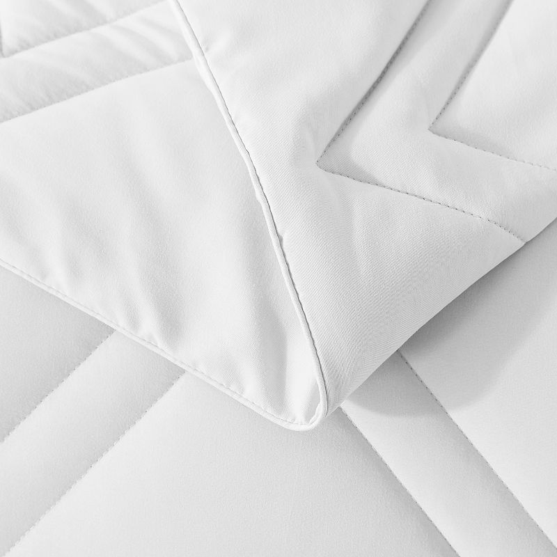 Dream On Double Diamond Stitch Down Alternative Comforter